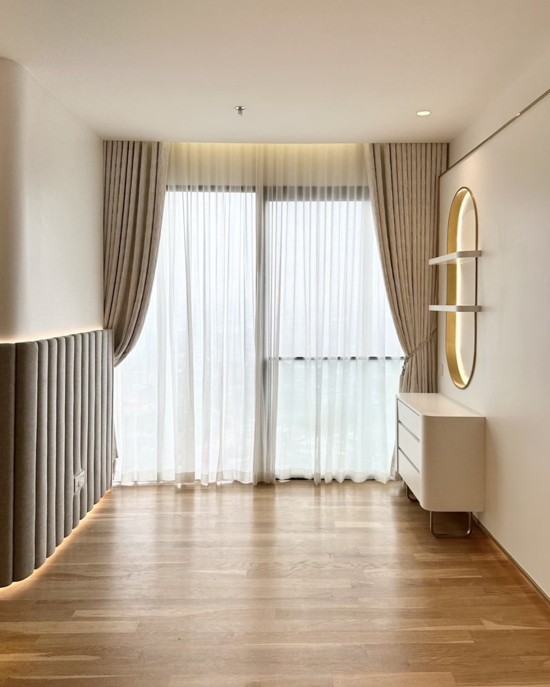 Lumi Tropicana modern residential interior detail