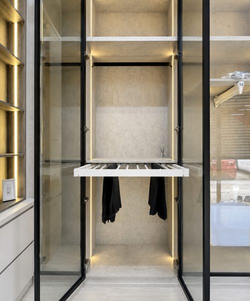 Wardrobe 17